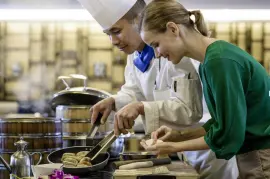 dining at yangzi explorer