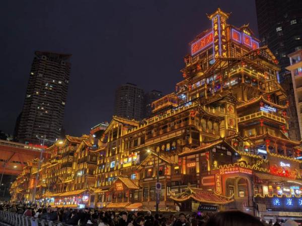 Hongya Cave in Chongqing