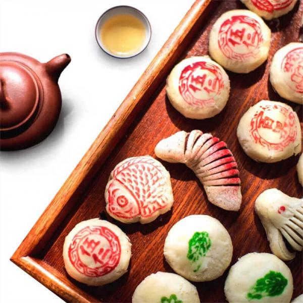 Best Chinese New Year Gifts - food box