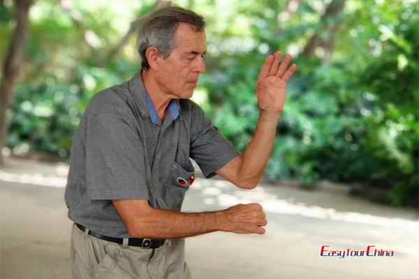 A senior practice Tai Chi in Guilin