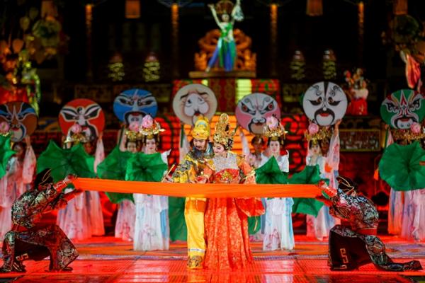 Huaqing Palace shows