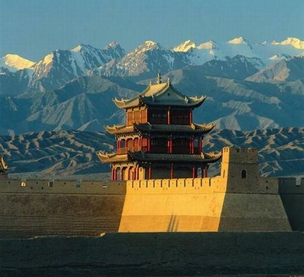 Jiayuguan Pass beacon towers
