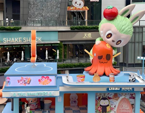 Labubu in Guangzhou exhibiton parc central