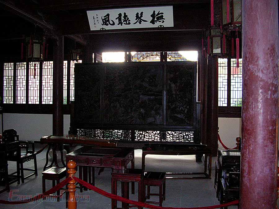 Well-kept halls in Zhujiaojiao